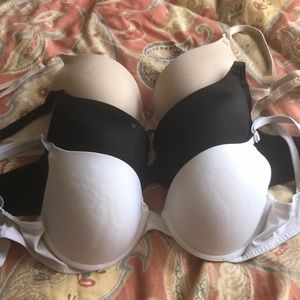 Victoria secret bras! Selling all 3 together